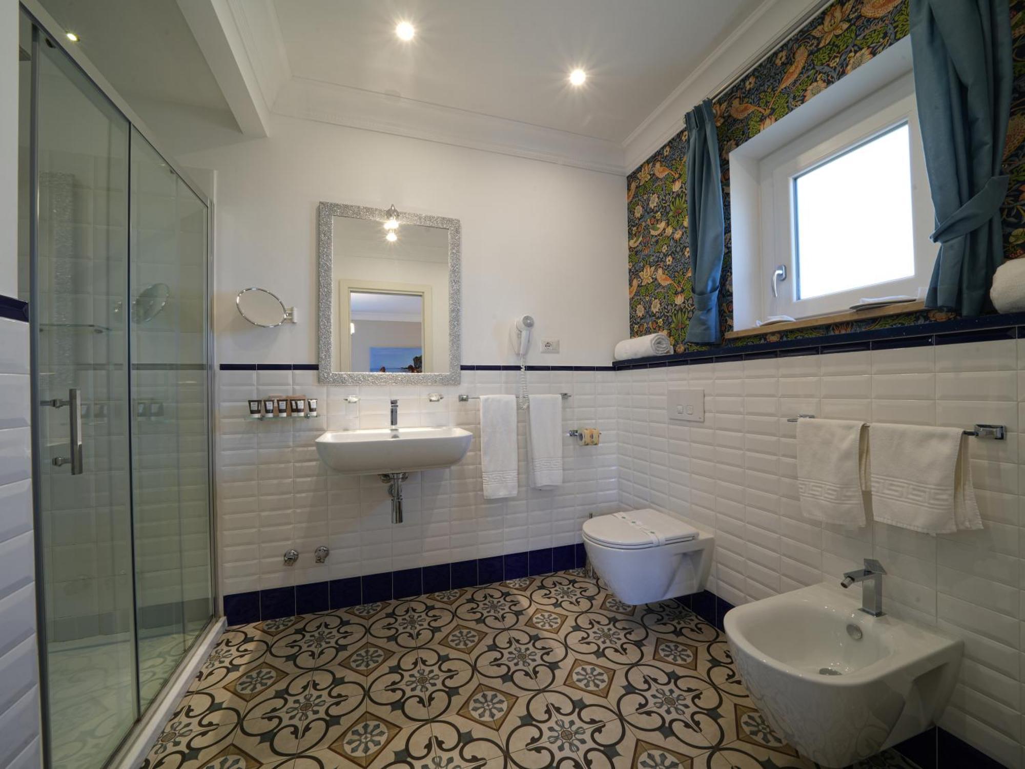 Sui Generis Tropea Luxury Rooms Exterior photo