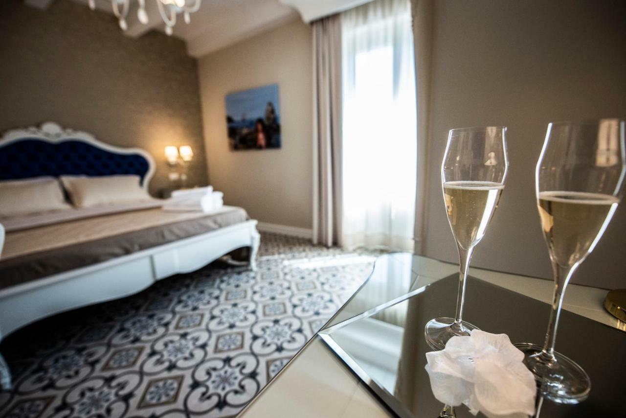 Sui Generis Tropea Luxury Rooms Exterior photo
