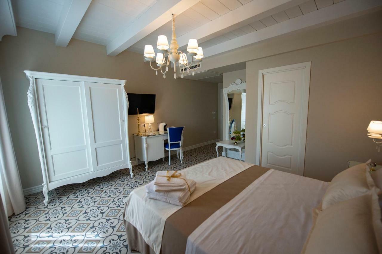Sui Generis Tropea Luxury Rooms Exterior photo