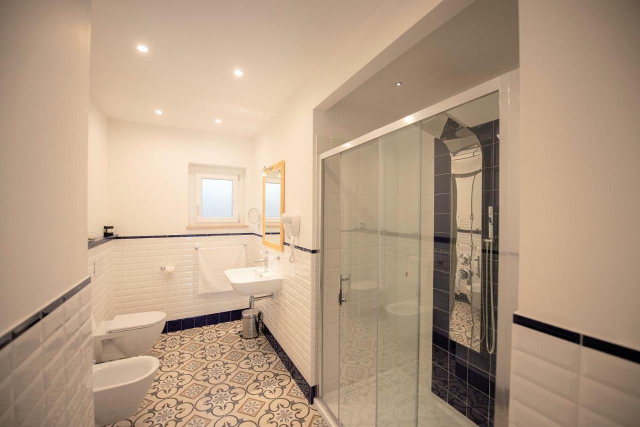 Sui Generis Tropea Luxury Rooms Exterior photo